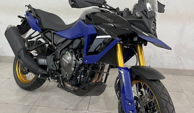 SUZUKI V-STROM 800 DE 2025 cheio