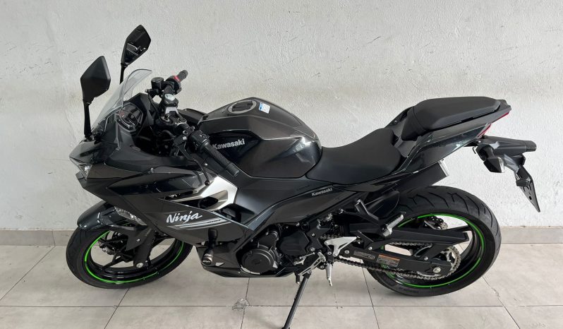 KAWASAKI NINJA-400 ABS 2022 cheio