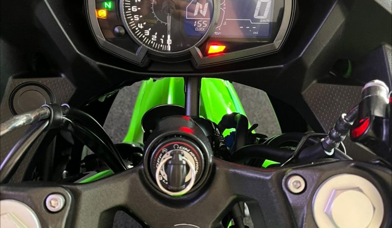 KAWASAKI NINJA 400 KRT 2022 cheio