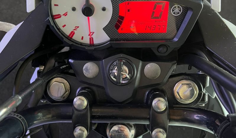 YAMAHA YS-150 FAZER SED 2015 cheio