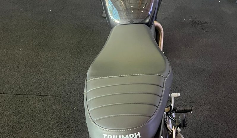 TRIUMPH SPEED 400 2025 cheio