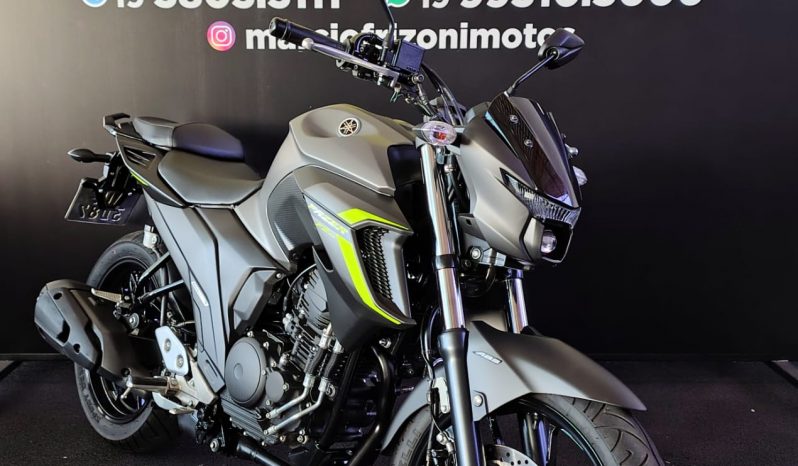 YAMAHA FZ-25 FAZER FLEX ABS 2024 cheio