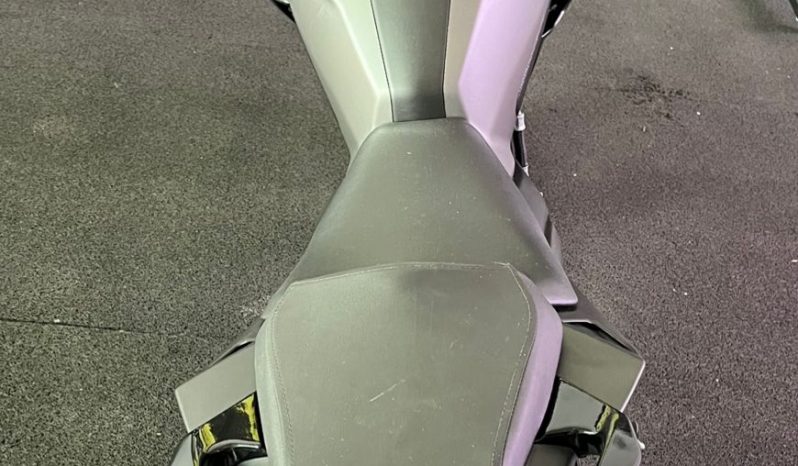 YAMAHA FZ-25 FAZER ABS 2024 cheio