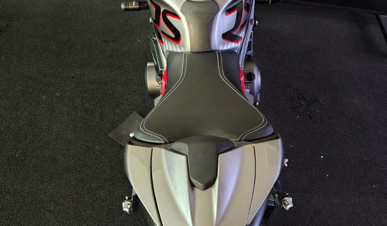 TRIUMPH STREET TRIPLE RS 765 2022 cheio