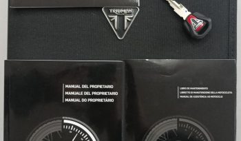 TRIUMPH STREET TRIPLE RS 765 2022 cheio