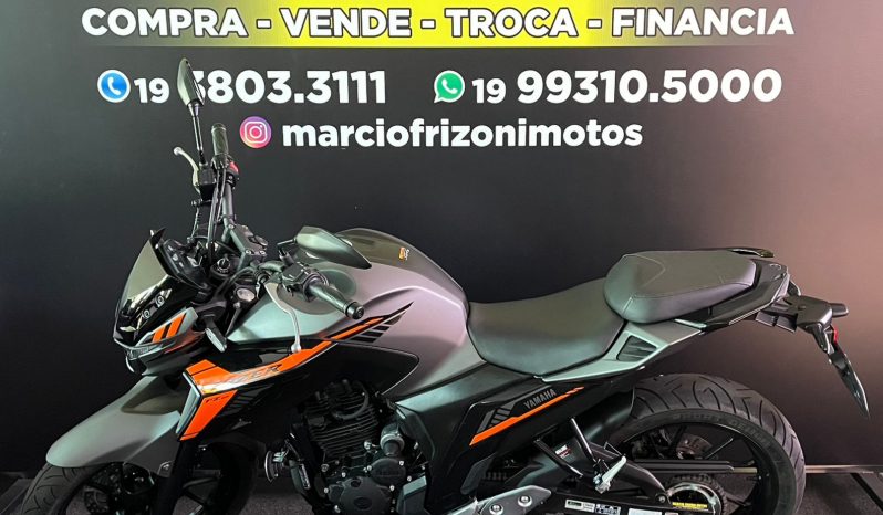 YAMAHA FZ-25 FAZER 250cc CONNECTED 2025 cheio