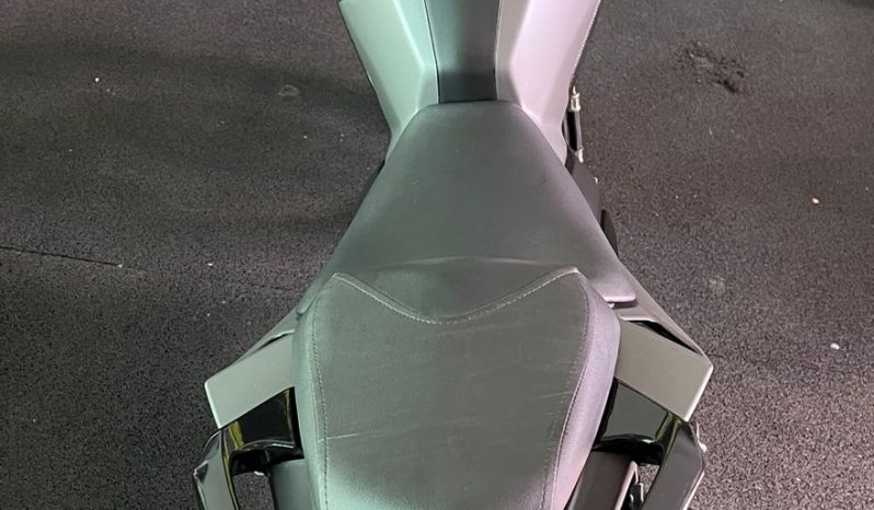 YAMAHA FZ-25 FAZER 250cc CONNECTED 2025 cheio