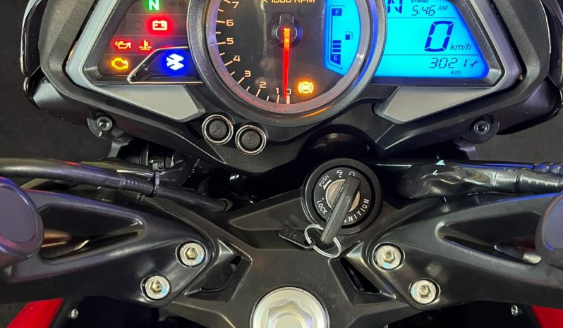BAJAJ DOMINAR 200 ABS 2025 cheio