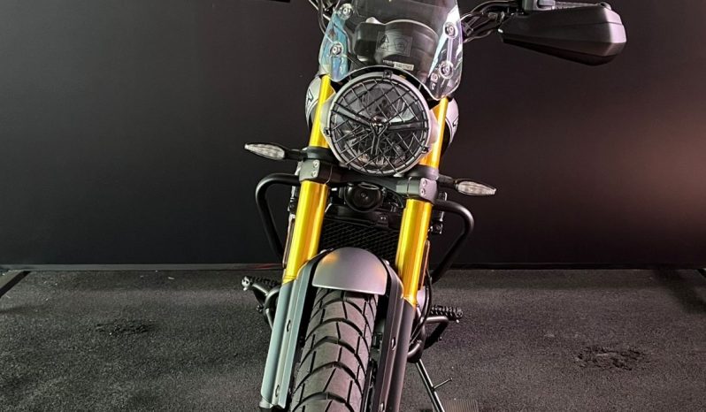 TRIUMPH SCRAMBLER 400X 2025 cheio