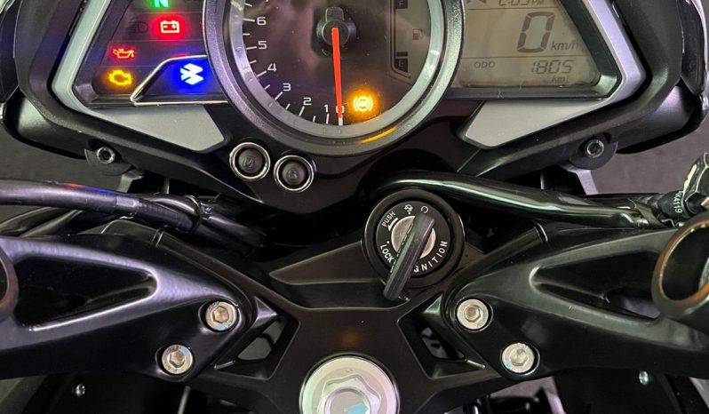 BAJAJ DOMINAR 160 ABS 2025 cheio