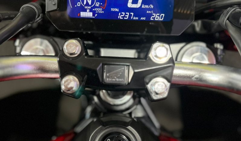 HONDA CB-300F TWISTER ABS 2025 cheio