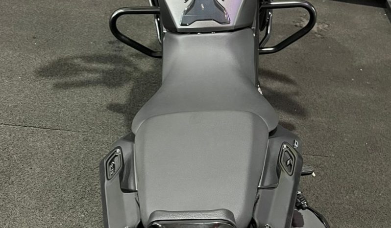 BAJAJ DOMINAR 400 ABS 2025 cheio