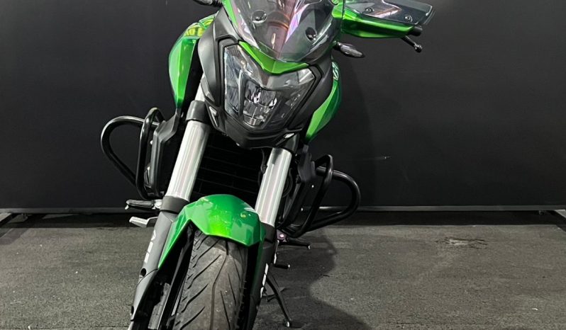 BAJAJ DOMINAR 400 ABS 2024 cheio
