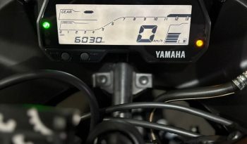 YAMAHA YZF R-15 ABS 2024 cheio