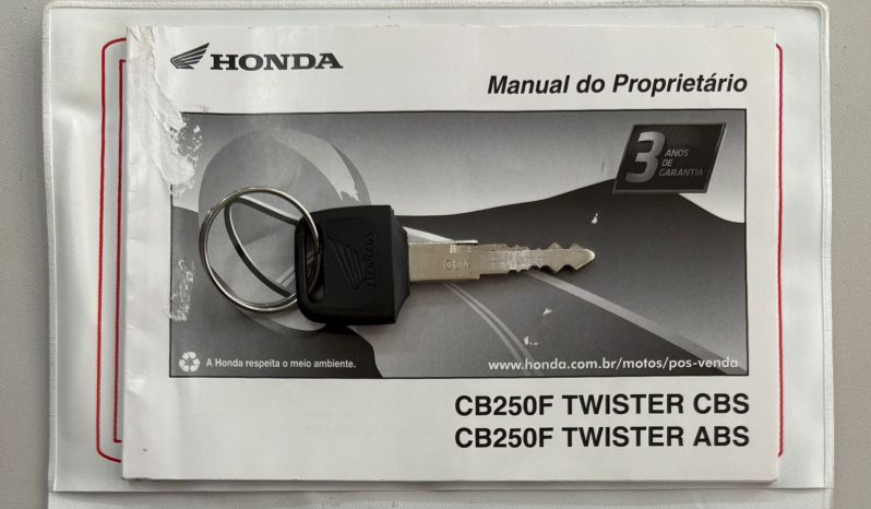HONDA CB-250F TWISTER 2020 cheio