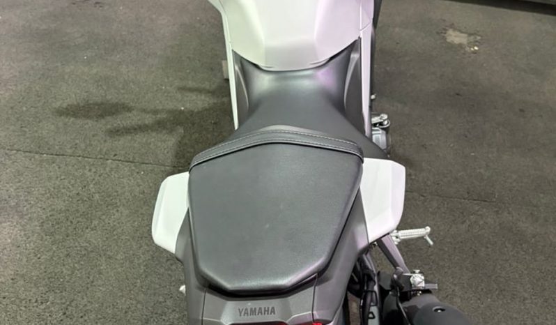 YAMAHA MT-03 ABS CONNECTED 2026 cheio