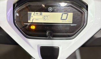 YAMAHA FLUO 125 ABS HYBRID CONNECTED 2026 cheio