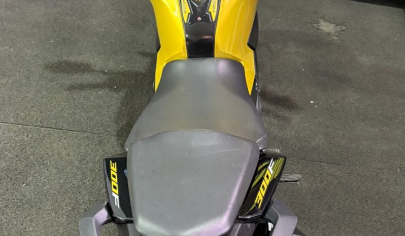 HONDA CB-300F TWISTER ABS 2023 cheio