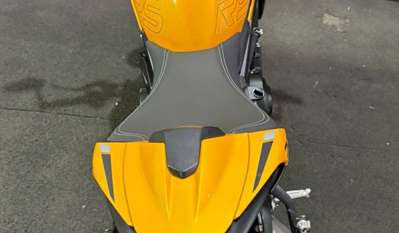 TRIUMPH STREET TRIPLE RS 765 2025 cheio