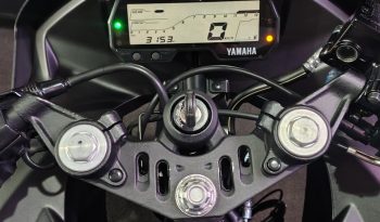 YAMAHA YZF R-15 ABS 2025 cheio