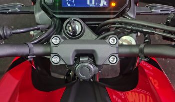 YAMAHA FZ-25 FAZER CONNECTED 2025 cheio