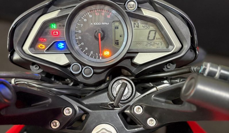 BAJAJ DOMINAR 160 ABS 2023 cheio