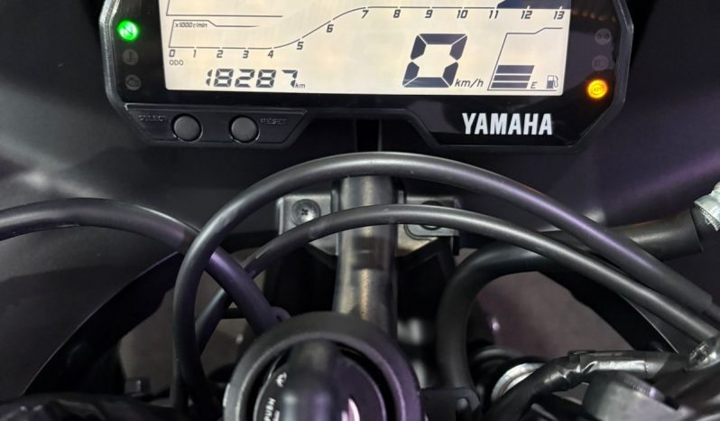 YAMAHA YZF R-15 ABS 2024 cheio