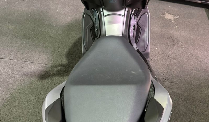YAMAHA NMAX-160 CONNECTED 2025 cheio