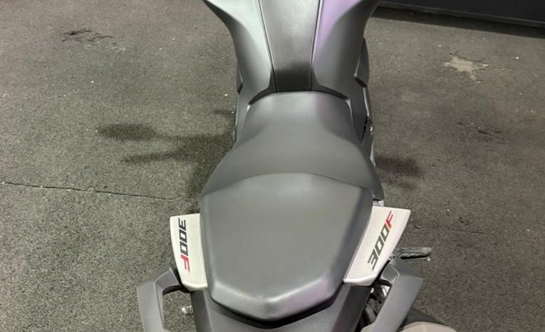 HONDA CB-300F TWISTER 2026 cheio