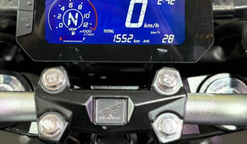 HONDA CB-300F TWISTER 2026 cheio