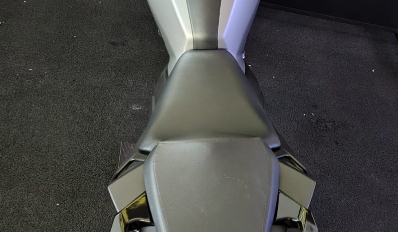 YAMAHA FZ-25 FAZER BLUEFLEX ABS 2024 cheio