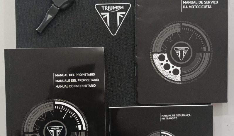 TRIUMPH STREET TRIPLE 765 RS 2025 cheio