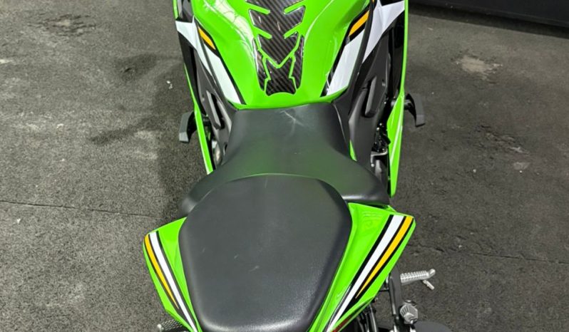 KAWASAKI NINJA ZX-4R ABS 2025 cheio