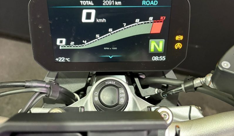 BMW F-900R SPORT PLUS 2023 cheio