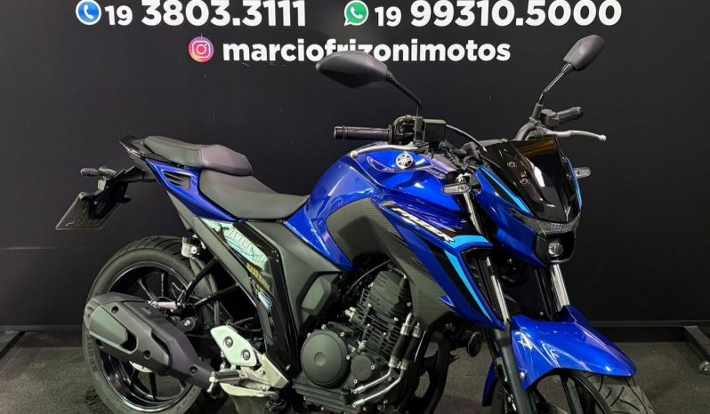 YAMAHA FZ-25 FAZER CONNECTED 2025 cheio