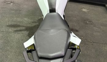 YAMAHA FZ-25 FAZER CONNECTED 2025 cheio