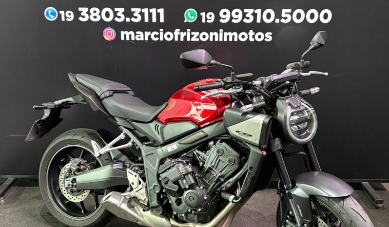HONDA CB-650R E-CLUTCH 2026 cheio