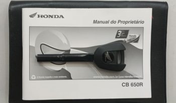 HONDA CB-650R E-CLUTCH 2026 cheio