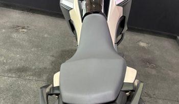 HONDA XRE-300 SAHARA ADVENTURE ABS 2025 cheio