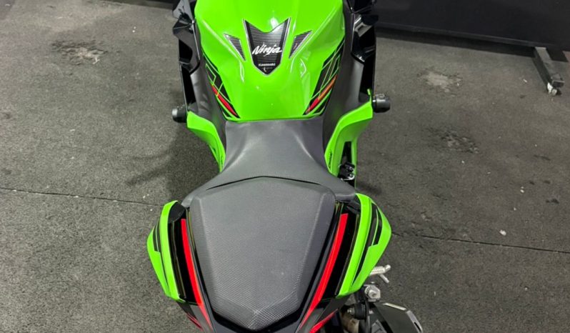 KAWASAKI NINJA-400 KRT ABS 2024 cheio