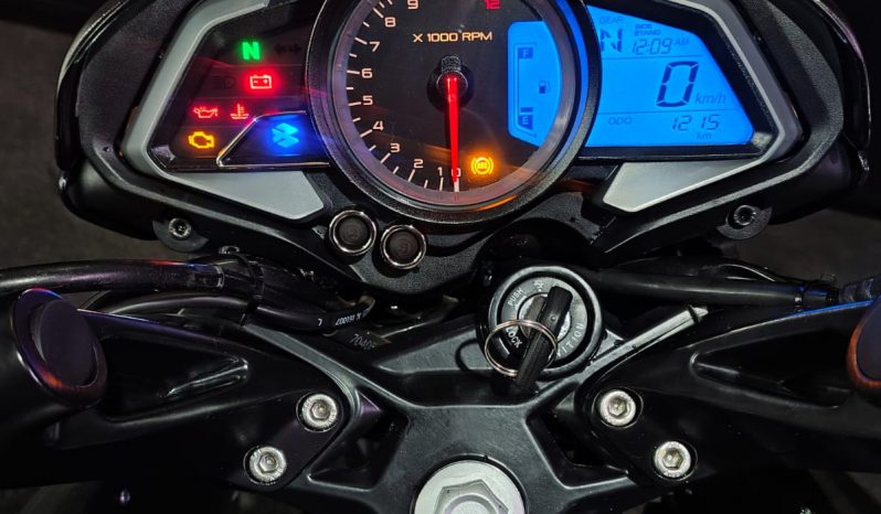 BAJAJ DOMINAR 200 ABS 2025 cheio