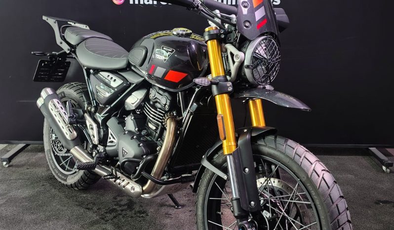 TRIUMPH SCRAMBLER 400 XC 2026 cheio
