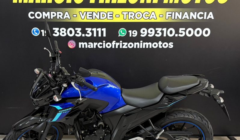 YAMAHA FZ-25 FAZER BLUEFLEX ABS 2024 cheio