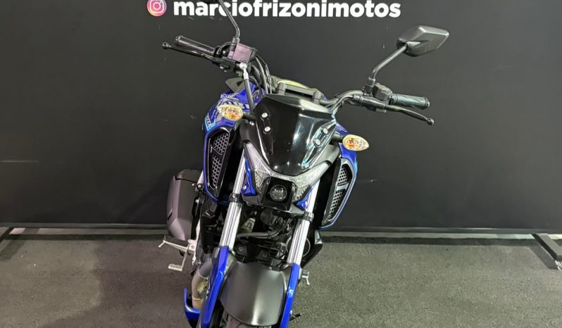 YAMAHA FZ-15 FAZER CONNECTED 2025 cheio