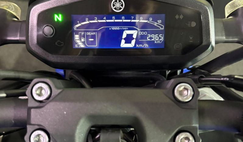 YAMAHA FZ-15 FAZER CONNECTED 2025 cheio