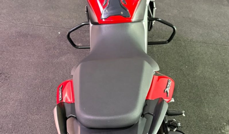 BAJAJ DOMINAR 250 ABS 2025 cheio