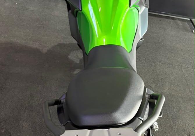 VERSYS X 300 ABS 2025 cheio