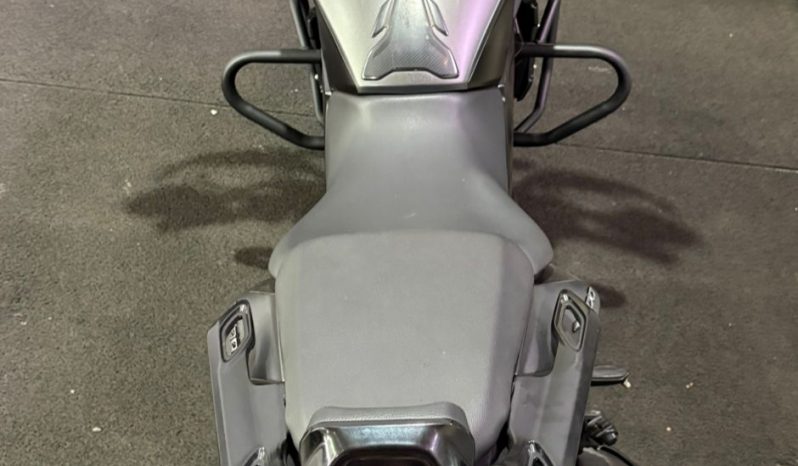 BAJAJ DOMINAR 400 ABS 2024 cheio