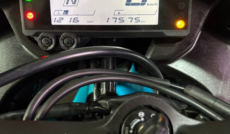 YAMAHA YZF R-3 ABS 2022 cheio