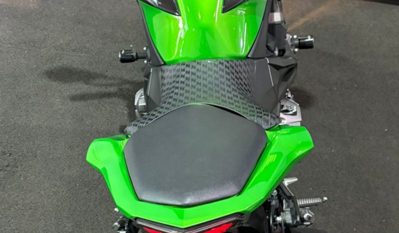 KAWASAKI Z-800 2016 cheio